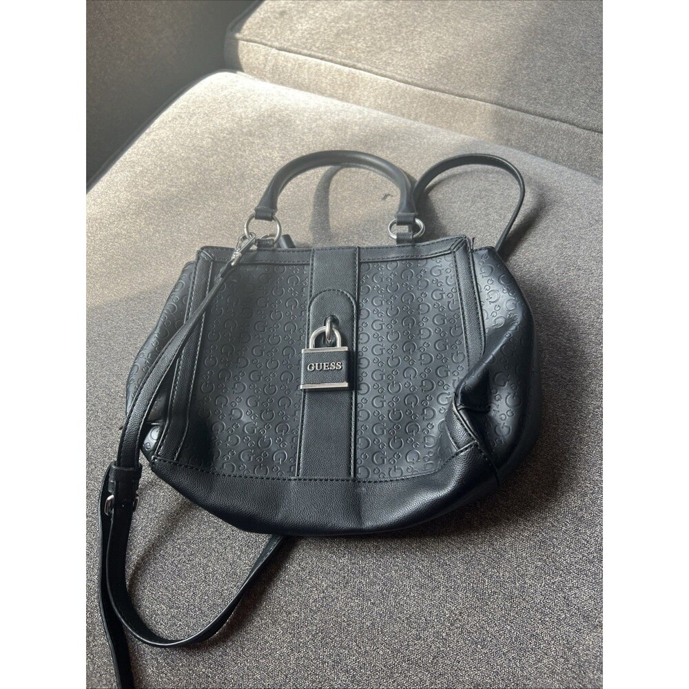 GUESS Black Logo Pattern Satchel‎ Top Handle Padlock Accent Zip Closure Women